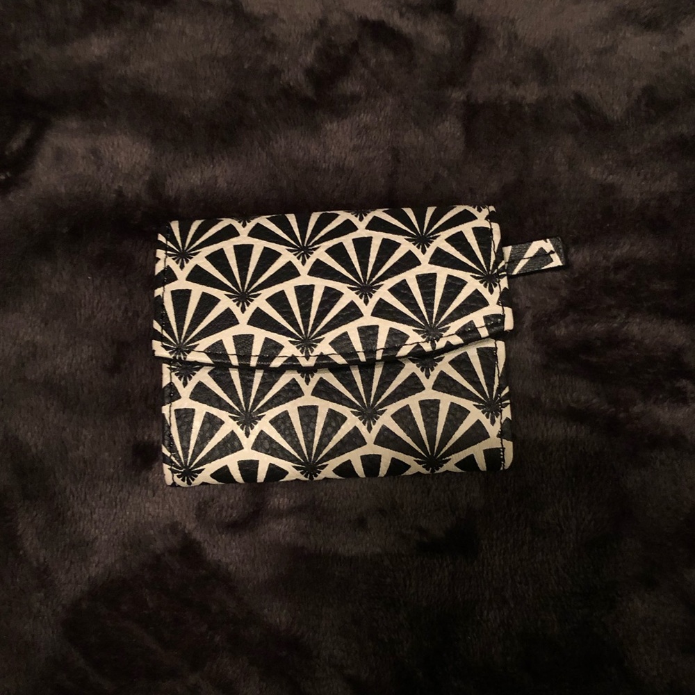 NWOT Women’s wallet